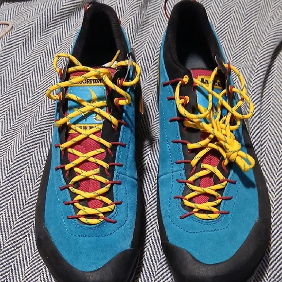 COPY - La Sportiva Blue and Black Athletic Shoes with  display picture 2